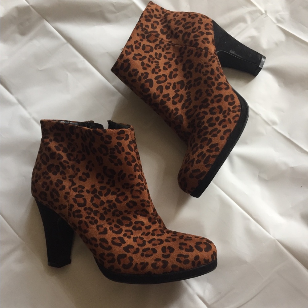 Rampage cheetah print booties